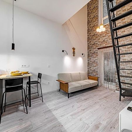 Apartamento Chic Loft Bp: Industrial Gem Budapest Exterior foto