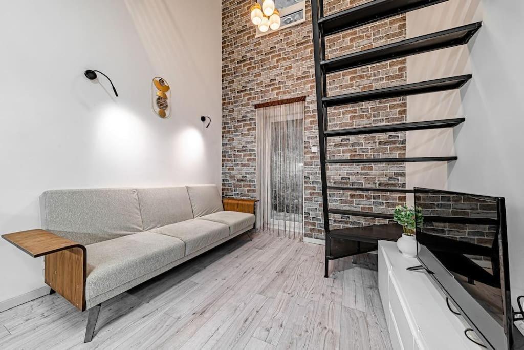 Apartamento Chic Loft Bp: Industrial Gem Budapest Exterior foto