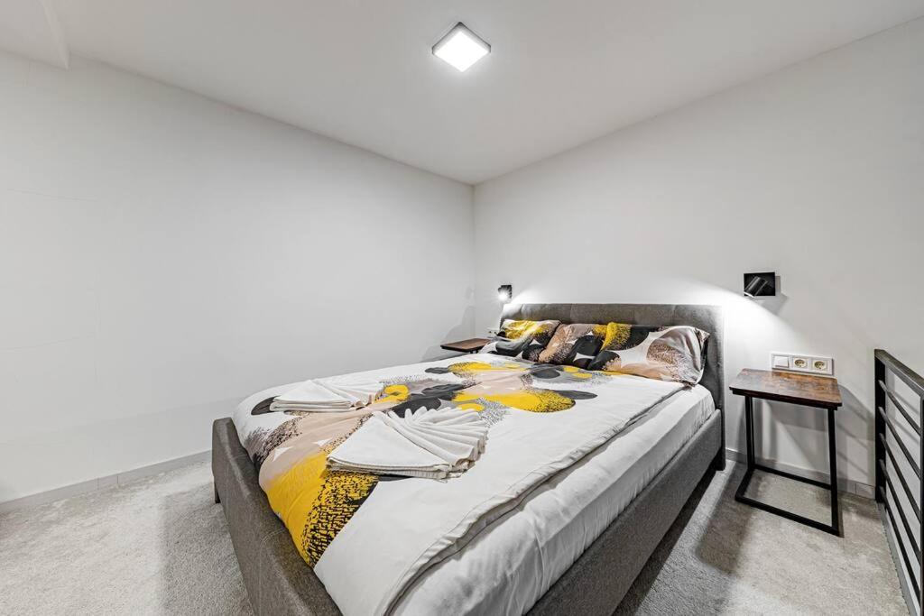 Apartamento Chic Loft Bp: Industrial Gem Budapest Exterior foto
