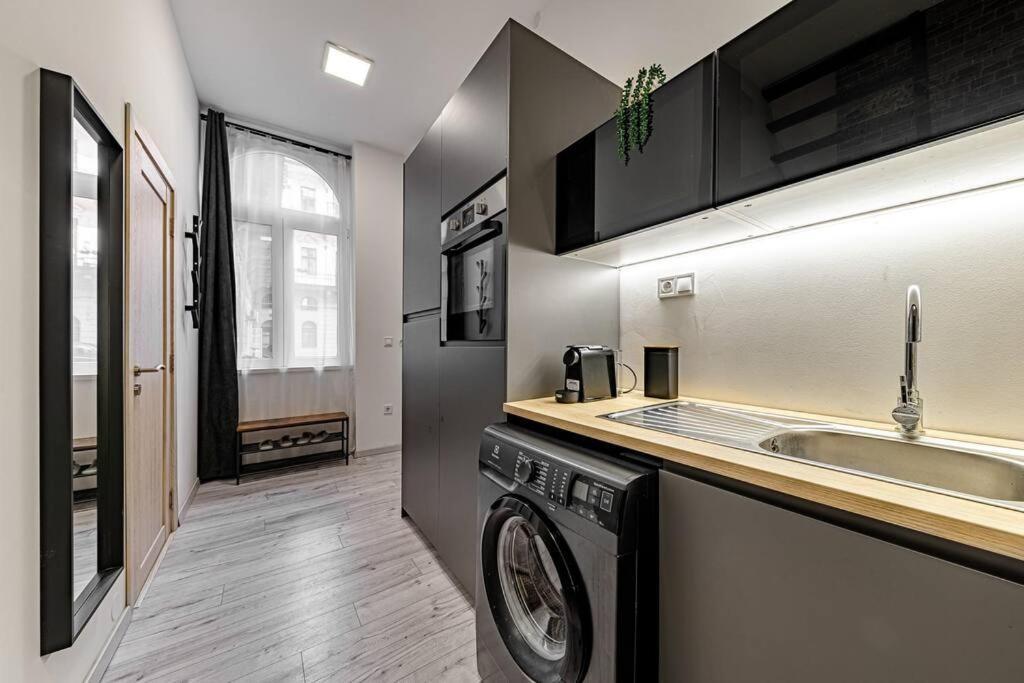 Apartamento Chic Loft Bp: Industrial Gem Budapest Exterior foto